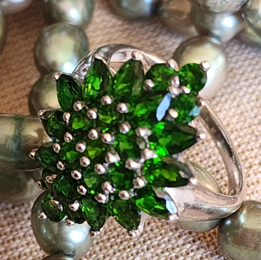 Emerald Green Crystal Cluster Ring - Women Jewelry